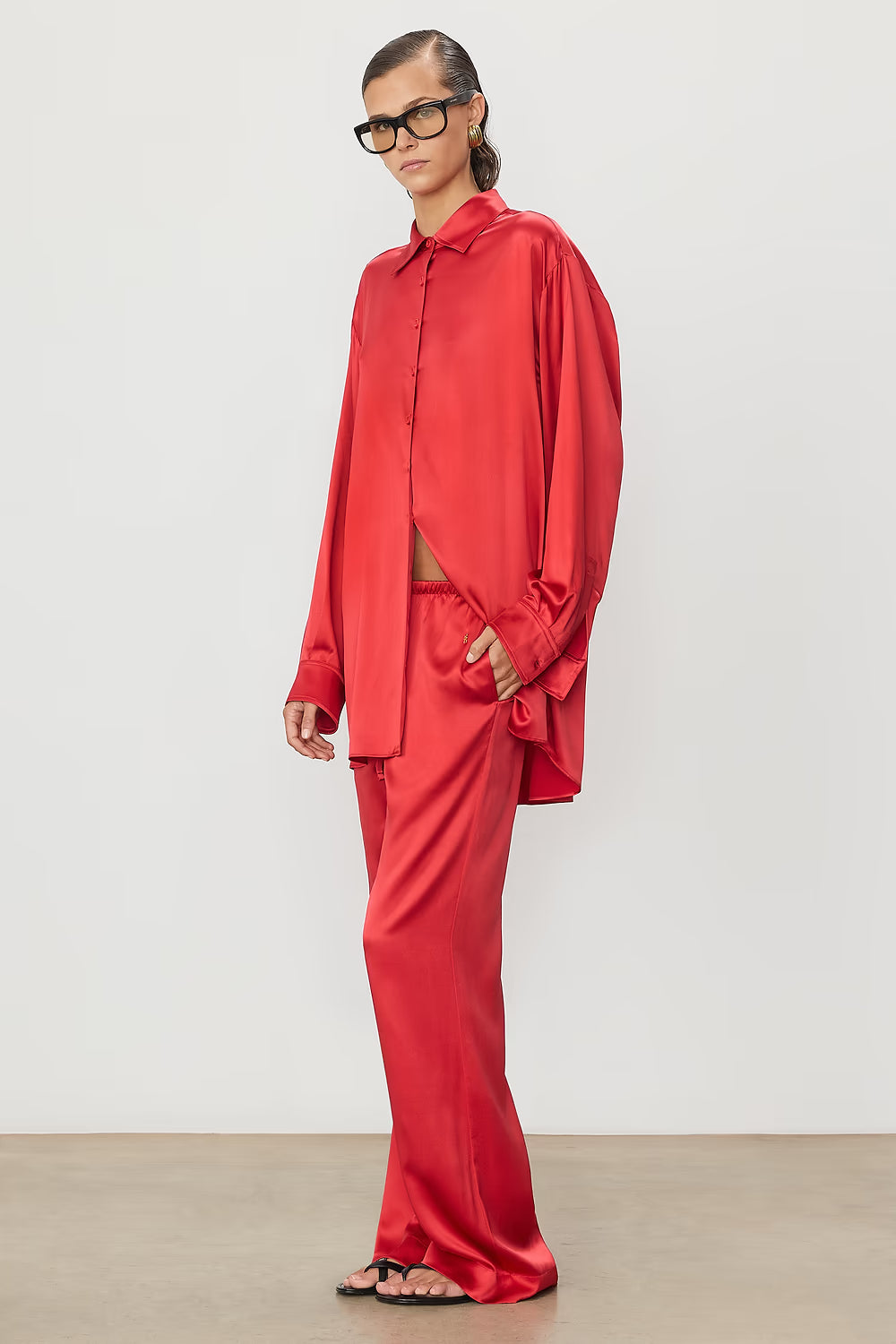 Fabulous silk Brody Pant in striking red by ÉTERNE.