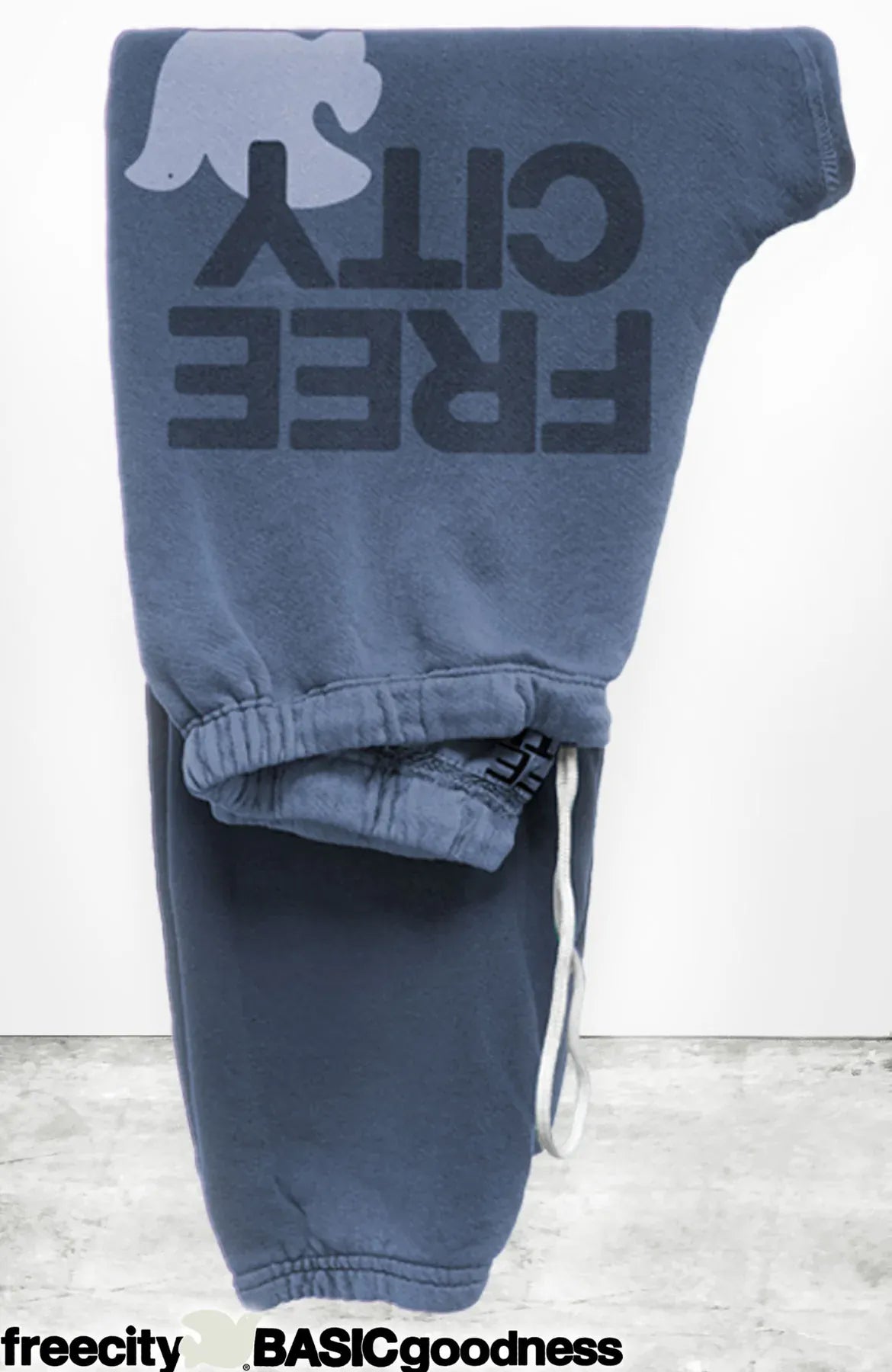FREECITY Sweatpants Freecity - Sweatpants in Blue Wash