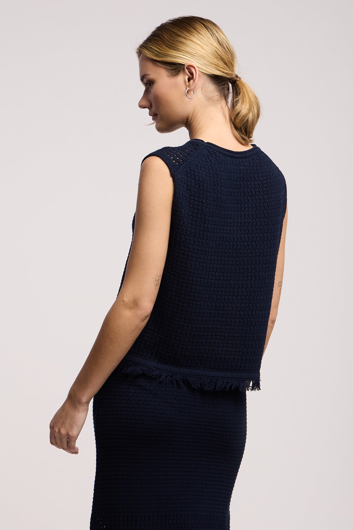 Velvet - Cova Top in navy