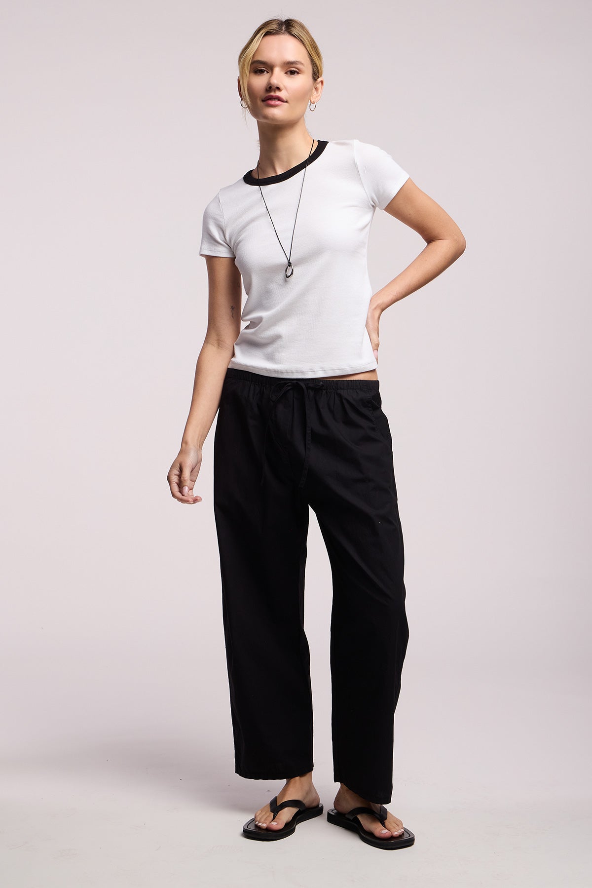 Velvet - Miley crew top white/black