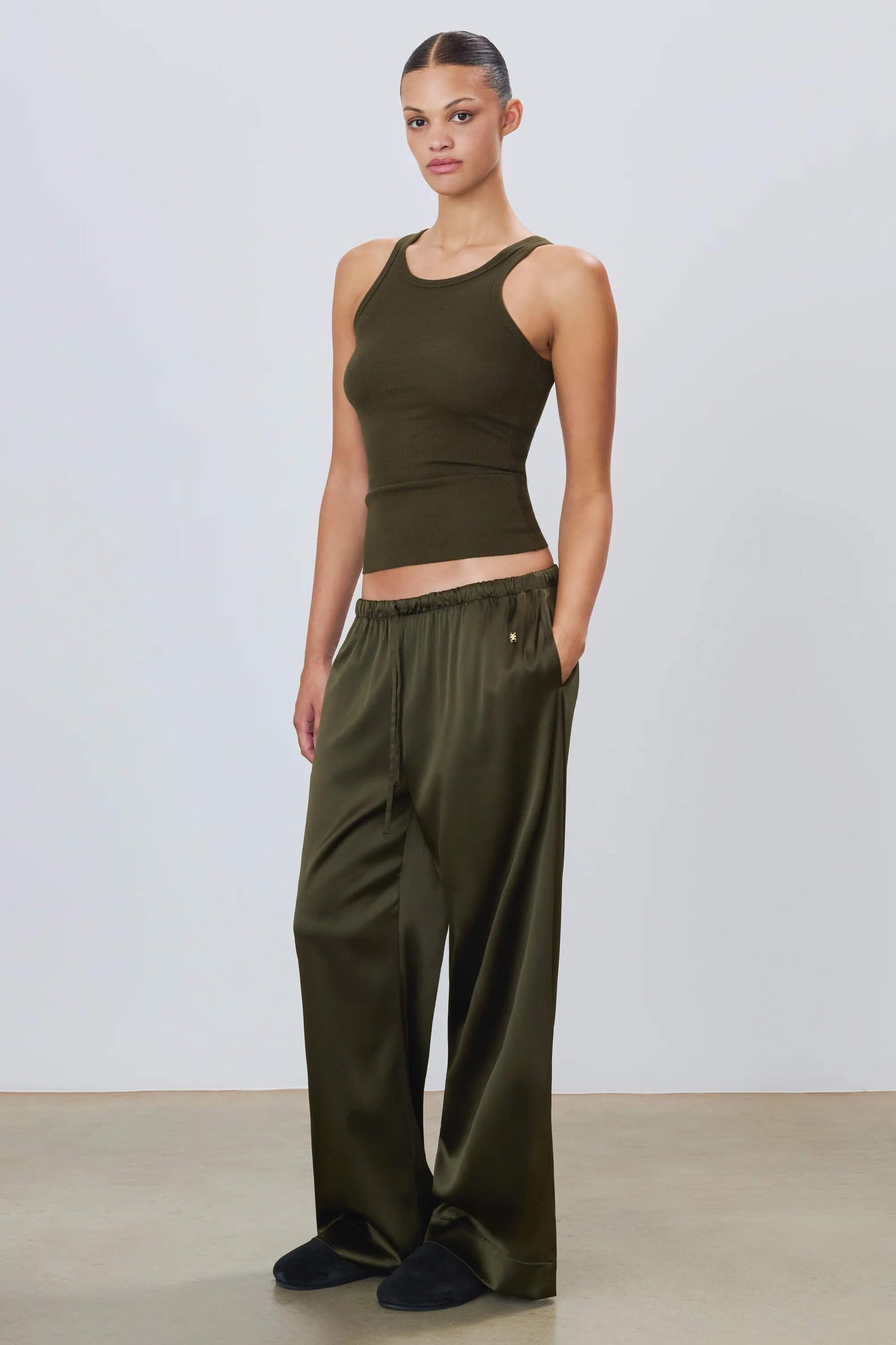 Eterne - Brody Pant in Moss