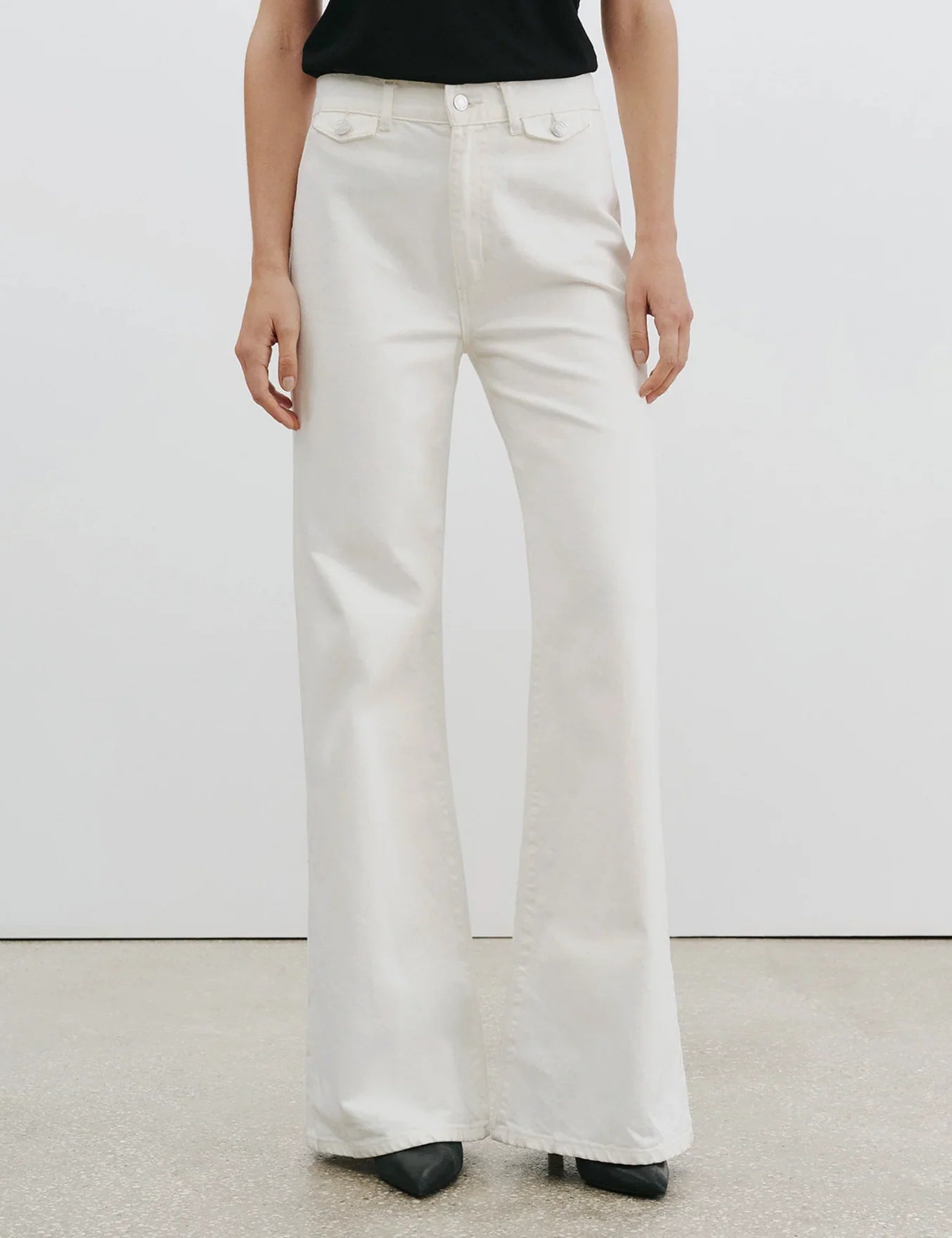 Nili Lotan - Edira Jean in Cream