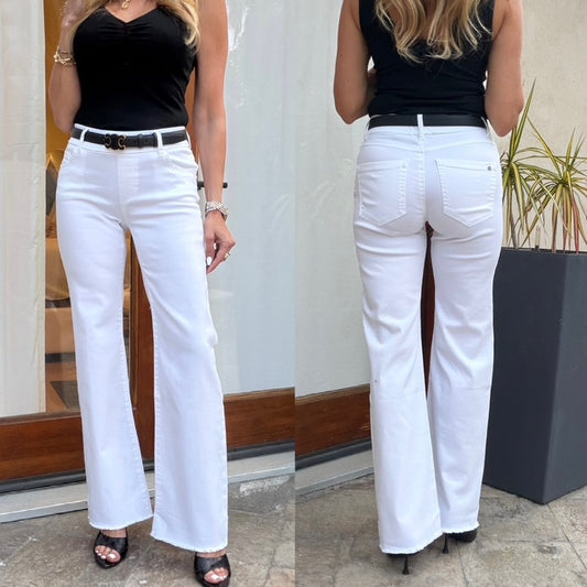 Bevy Flog - Amanda Pant in white denim