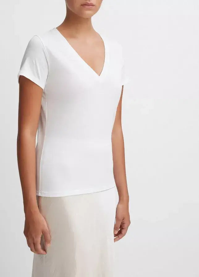 Vince - Essential V-Neck in Optic White