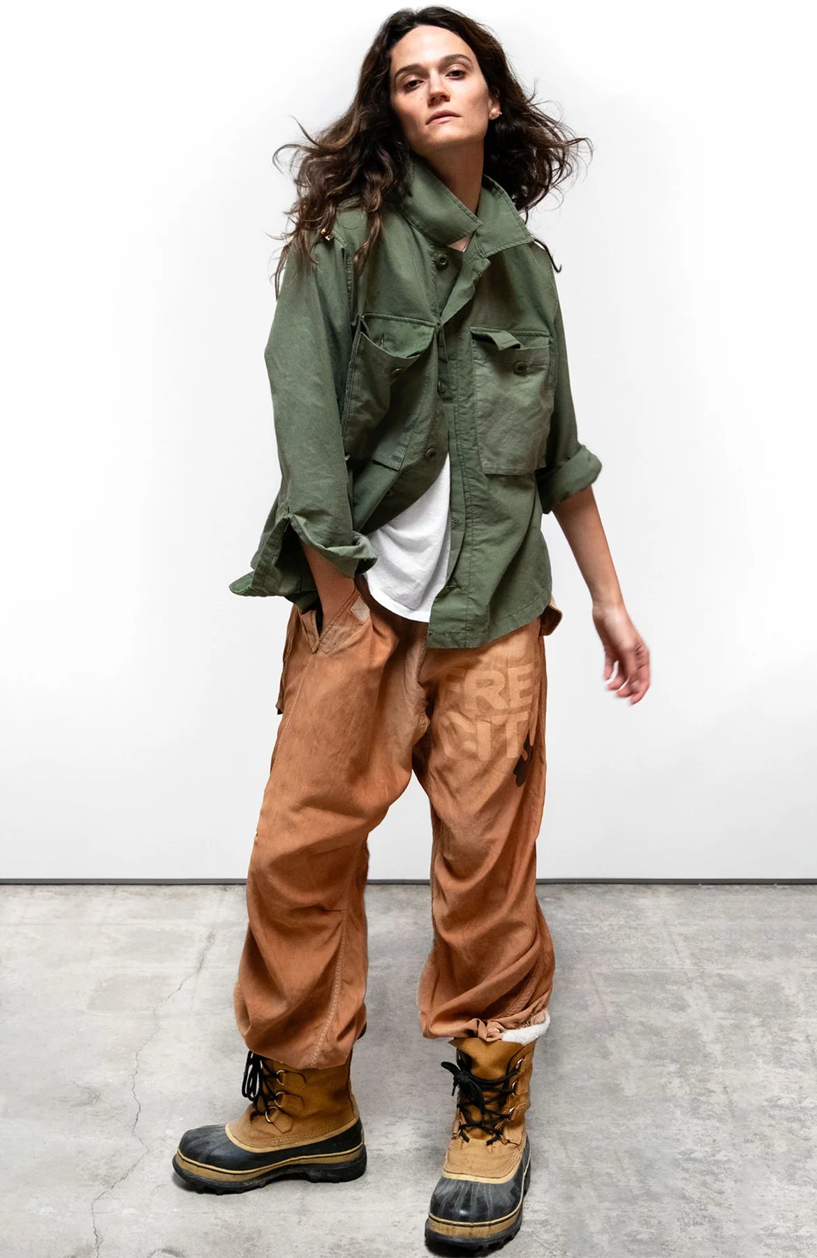 Freecity - Flap Snap matte satin airjump pants in grapefruit powder
