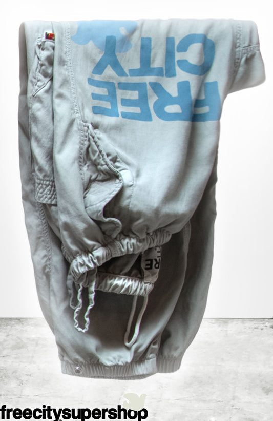 Freecity - Flap/Snap Satin Airjump pant in Silver rock blues