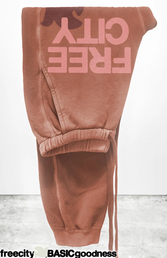 Freecity - Large sunfades pocket sweatpant in toner