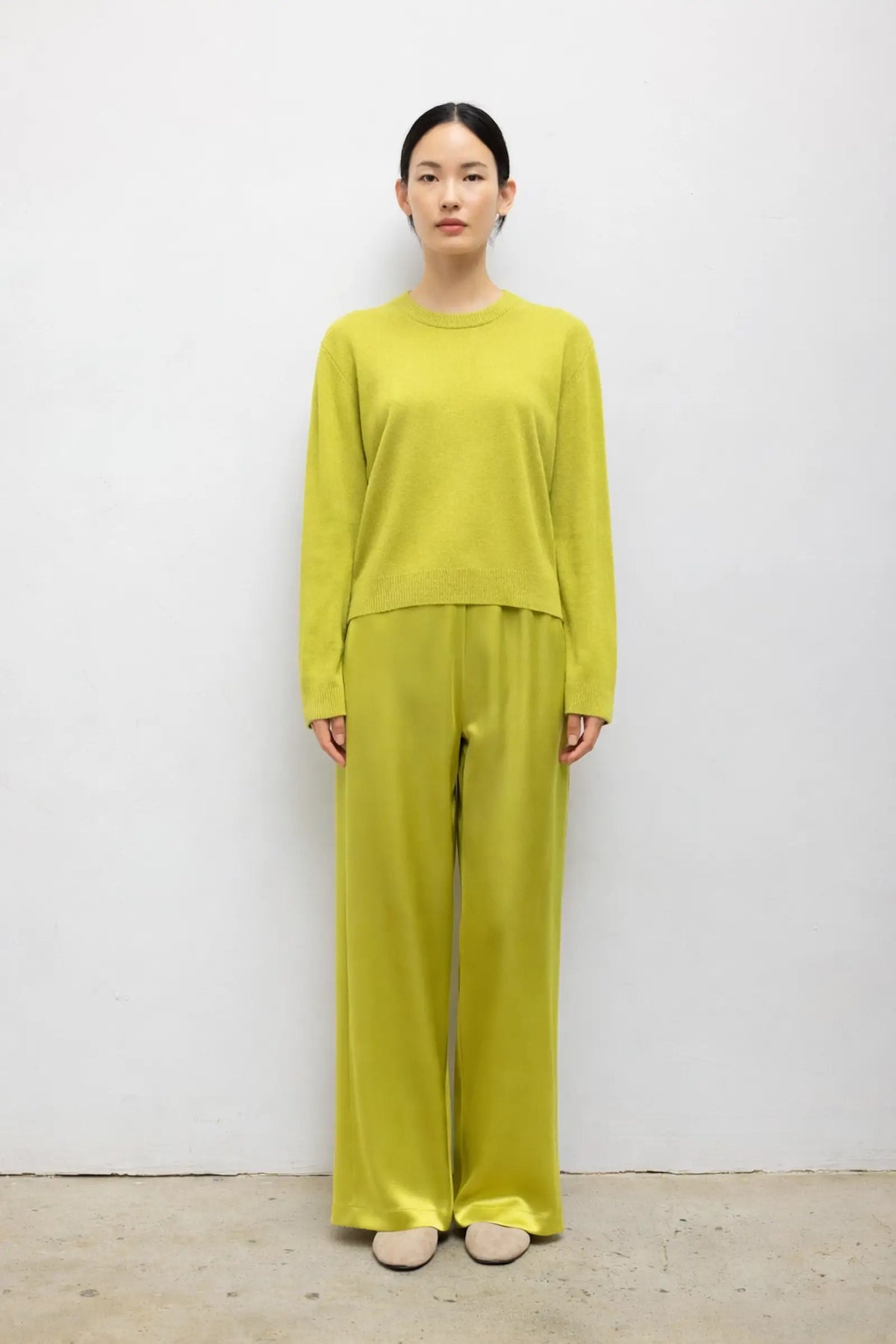 Leset - Jesse Classic crew sweater in Chartreuse
