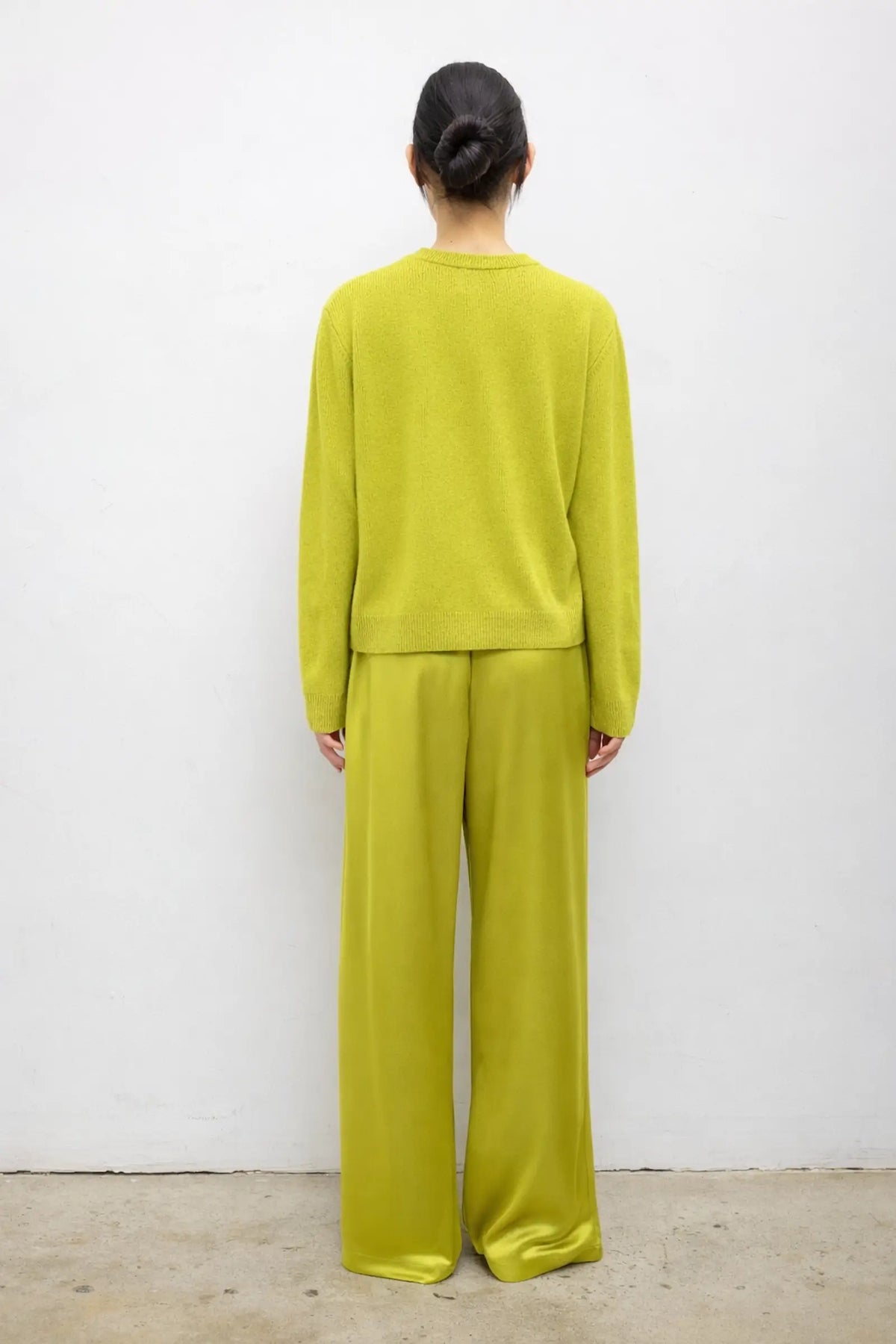 Leset - Jesse Classic crew sweater in Chartreuse
