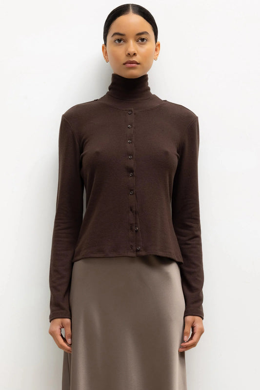 Leset - Lauren classic cardigan in Chocolate