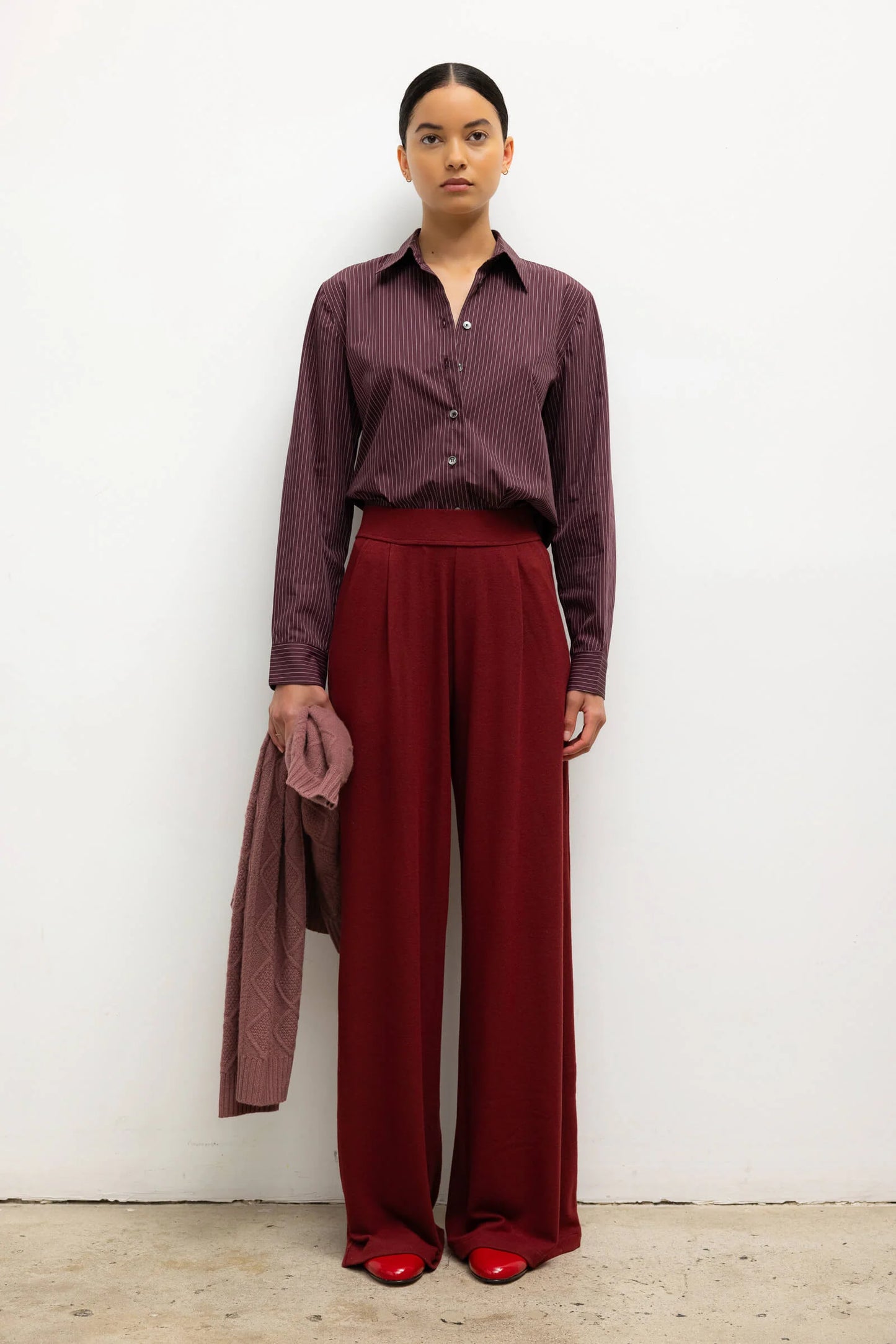 Leset - Lauren pleated pocket pant in pinot
