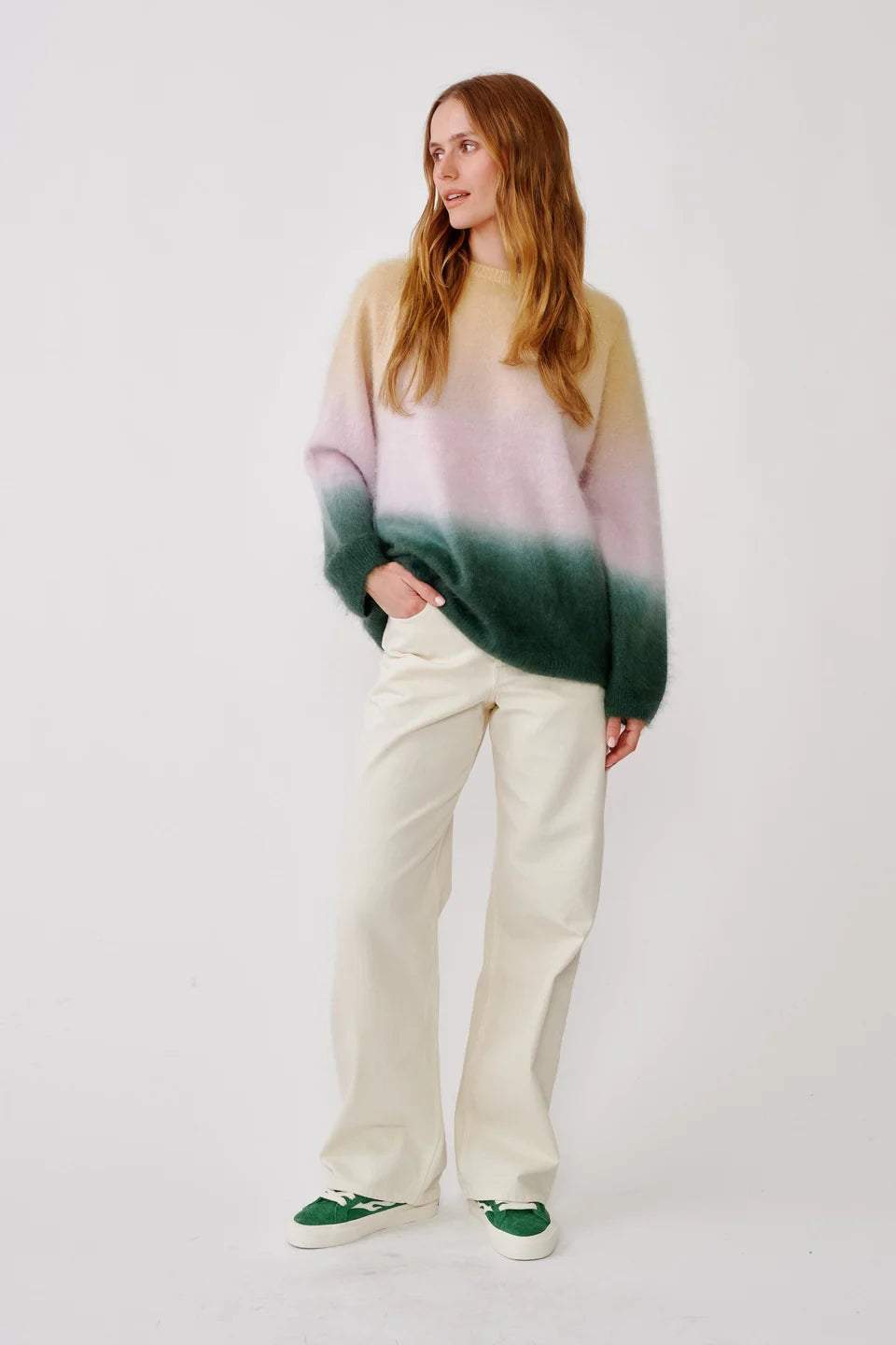 Sablyn - June relaxed Raglan Ombre Crew in hunter green