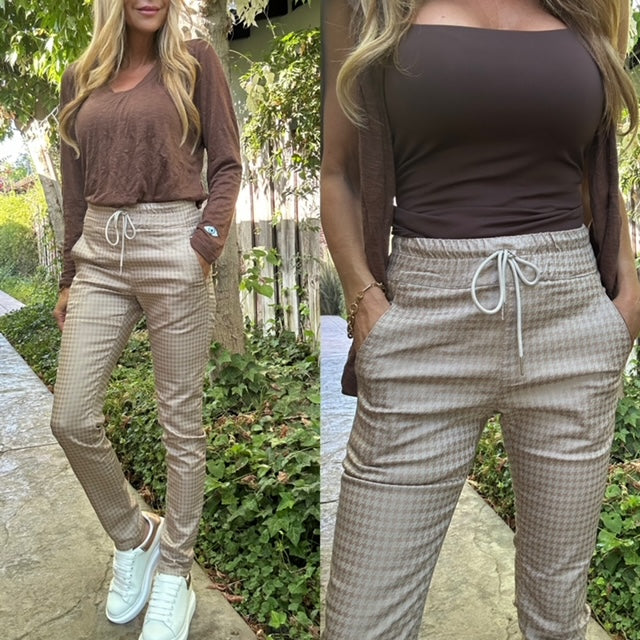 Shely Pant in Checkered Rust