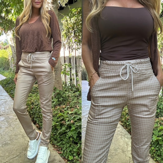 Shely Pant in Checkered Rust