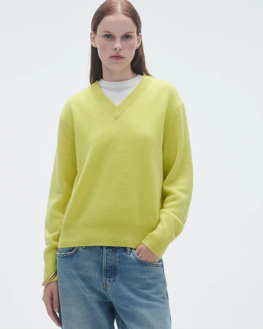 Guest In Residence - The V sweater in lemon