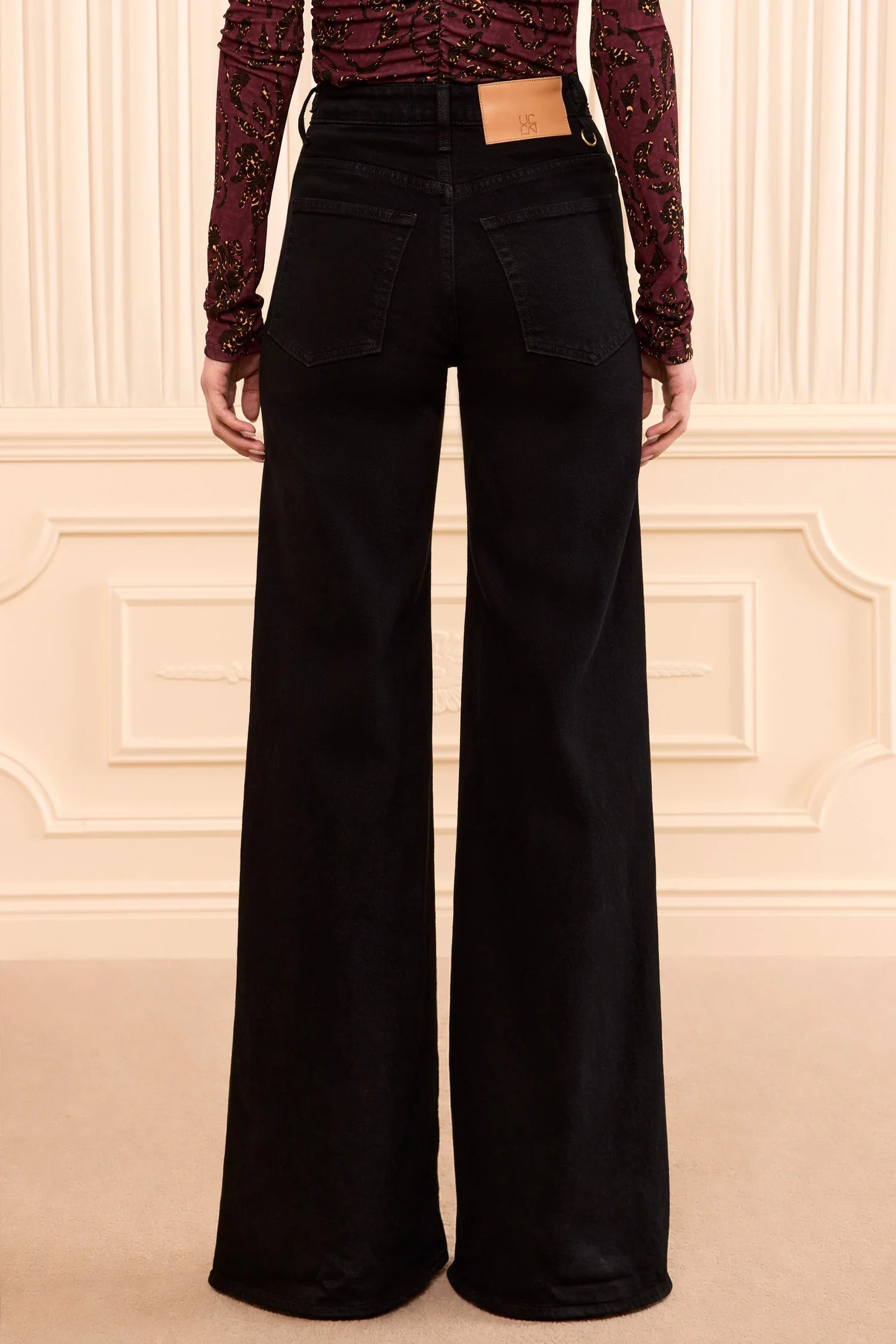 Ulla Johnson - Stretch Valory Flare jean in noir black
