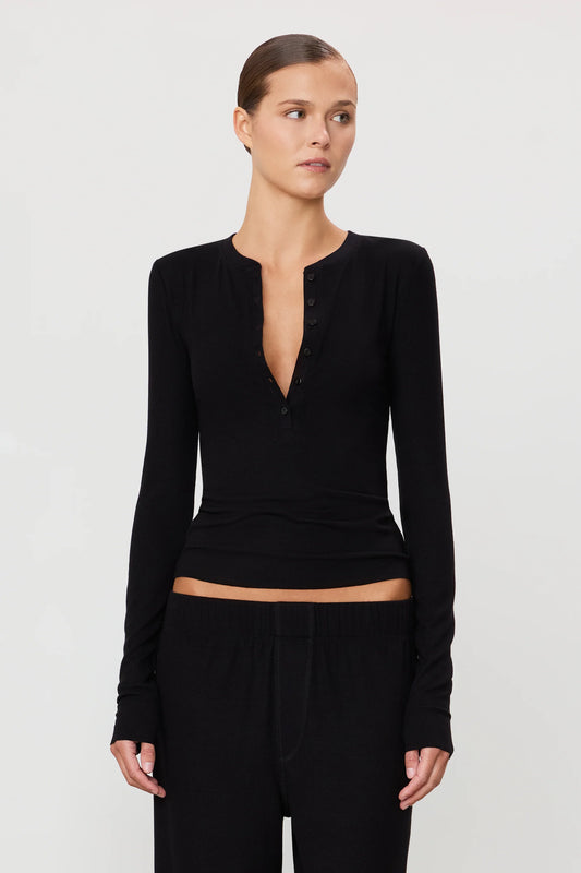 Eterne - Long Sleeve Henley in Black