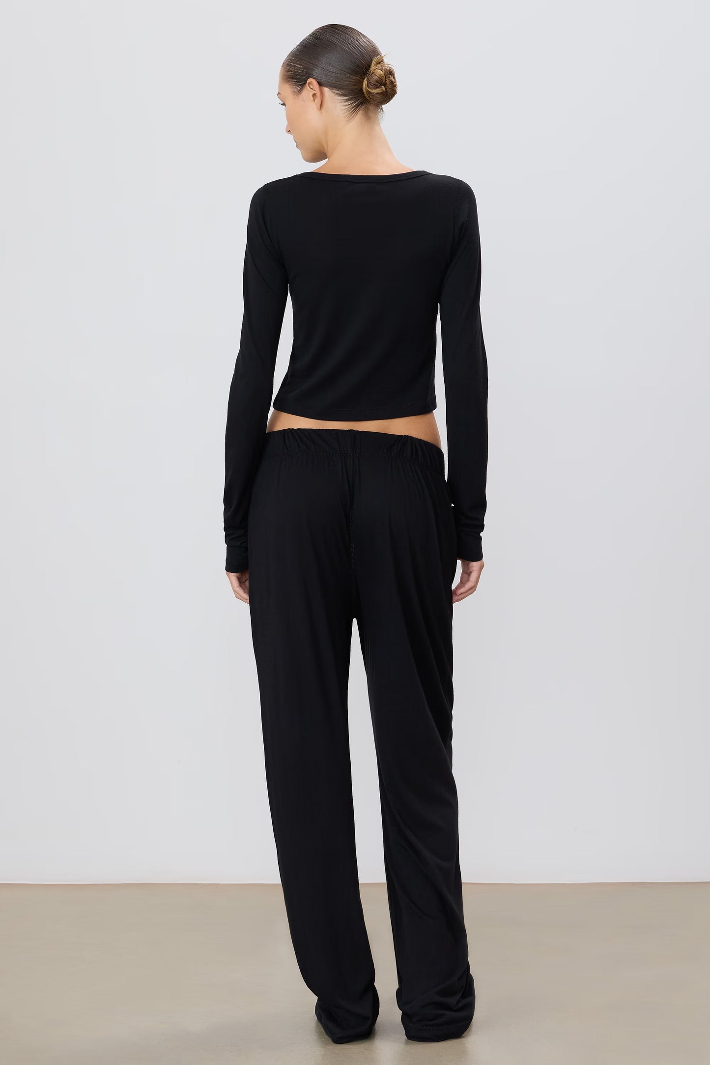 Eterne - Lounge Pant in Black