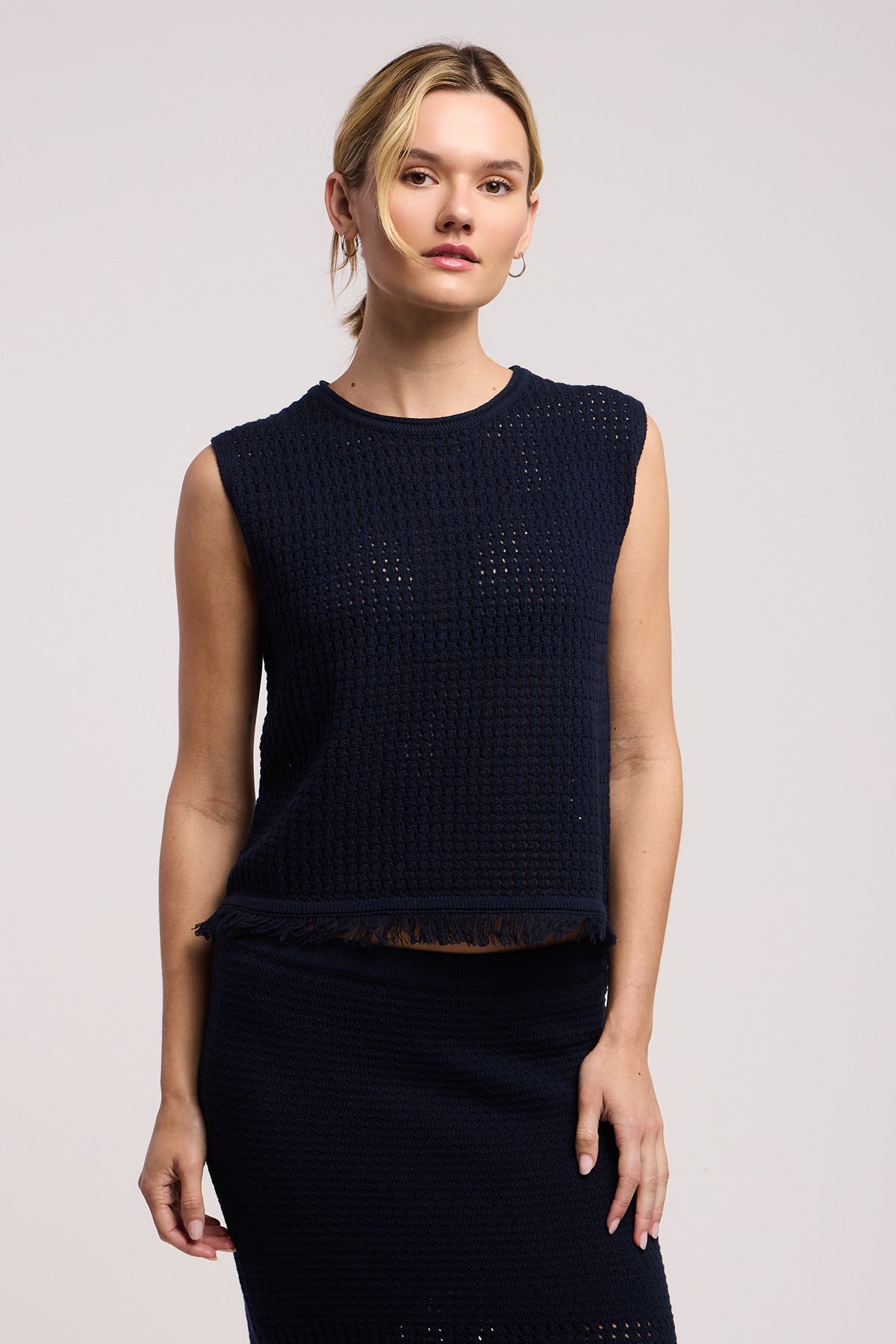 Velvet - Cova Top in navy