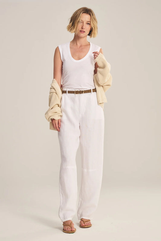 Crafted from heavier-weight linen, these pants offer added structure with a refined, tailored feel. 